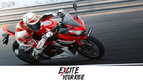 2021 Honda CBR150R Racing Red ABS Eksterior 005