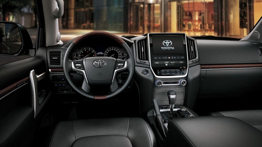 Toyota Land Cruiser 2019 Interior 001