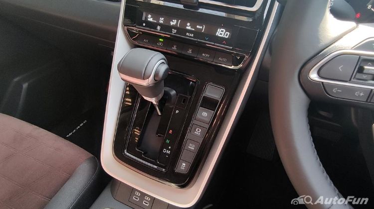 Test Drive Toyota Kijang Innova Zenix Bensin dan Hybrid, Saatnya Lupakan Kijang Diesel (Part 2)
