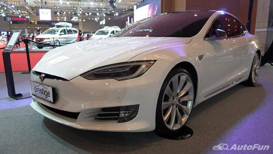 2021 Tesla Model S Eksterior 001