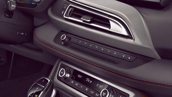 BMW I8 Coupe 2019 Interior 005