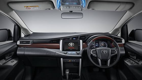 2020 Toyota Kijang Innova 2.0 V A/T Interior 001