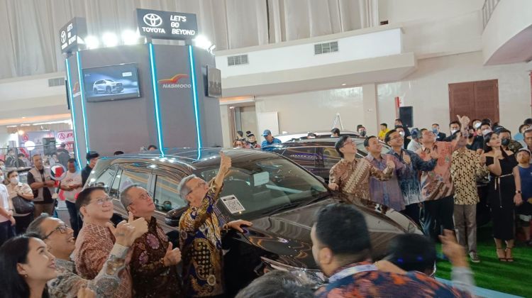 Toyota Kijang Innova Zenix dan Honda WR-V Jadi Magnet GIIAS Semarang 2022