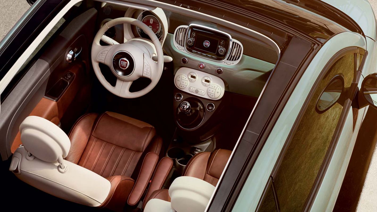 Fiat 500c 2019 Interior 001