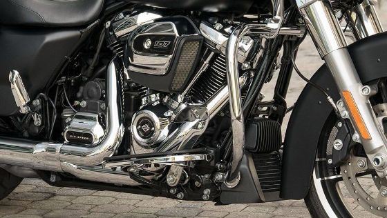 2021 Harley Davidson Road Glide Standard Eksterior 004