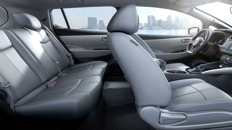 Nissan Leaf 2019 Interior 005