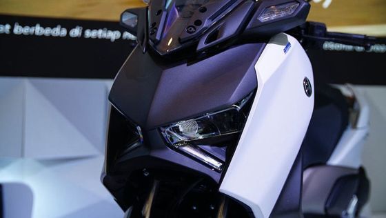 Yamaha Xmax Connected 2023 Eksterior 007