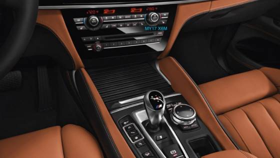 BMW X6 M 2019 Interior 003