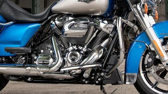2021 Harley Davidson Road King Standard Eksterior 004