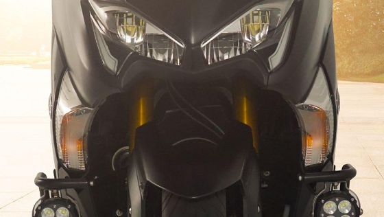 2021 Yamaha TMAX DX Standard Eksterior 009
