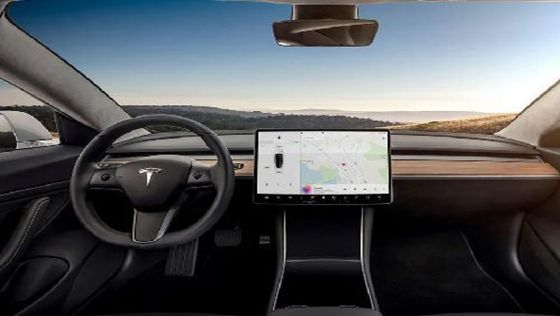 Tesla Model 3 2019 Interior 001