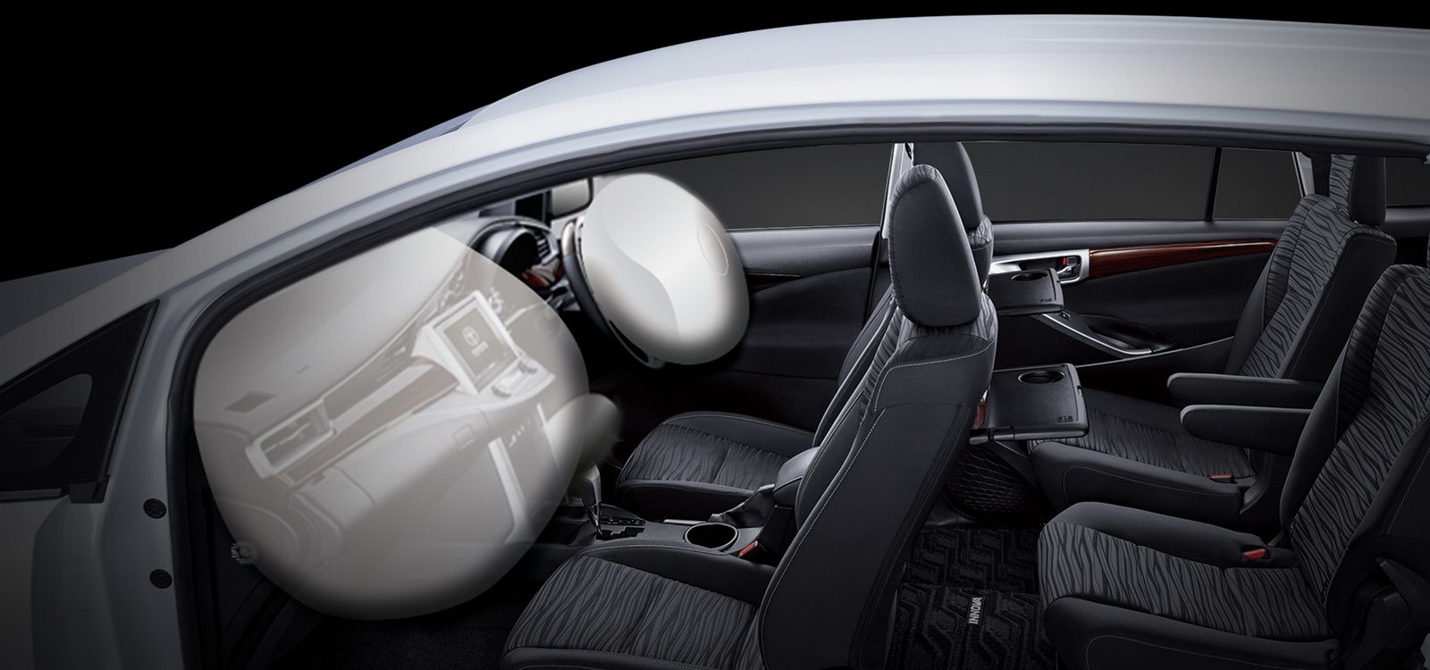 2020 Toyota Kijang Innova 2.0 V A/T Interior 005