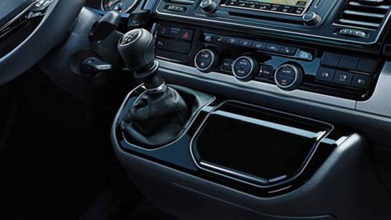 Volkswagen Caravelle 2019 Interior 012