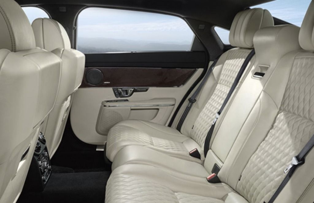 Jaguar XJ 2019 Interior 004