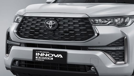 Toyota Kijang Innova Zenix 2023 Public Eksterior 007