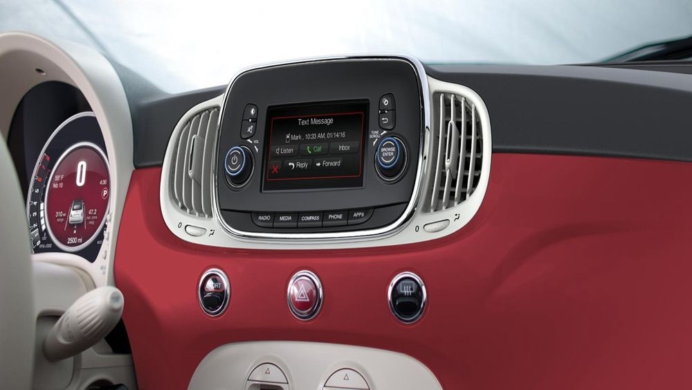 Fiat 500 2019 Interior 004