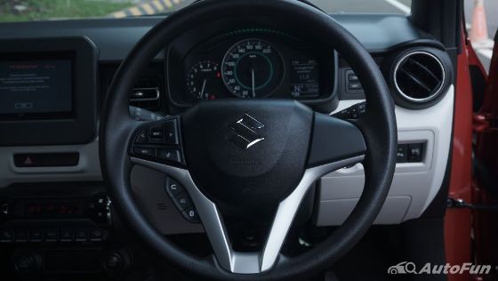 Suzuki Ignis GX AGS Interior 003