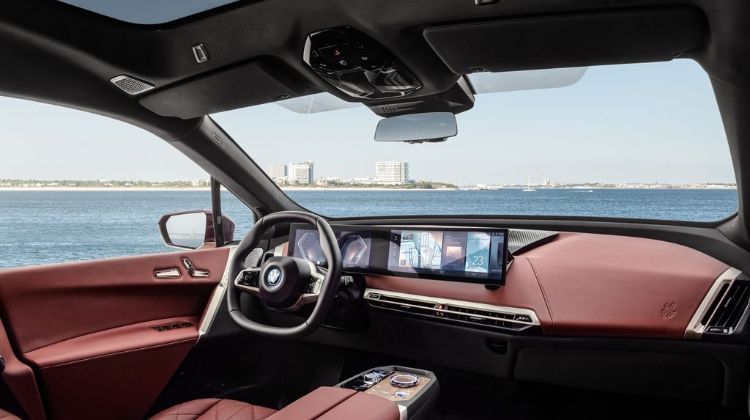 Debut Global BMW iX 2021 di China, Grill-nya Bikin Geleng Kepala