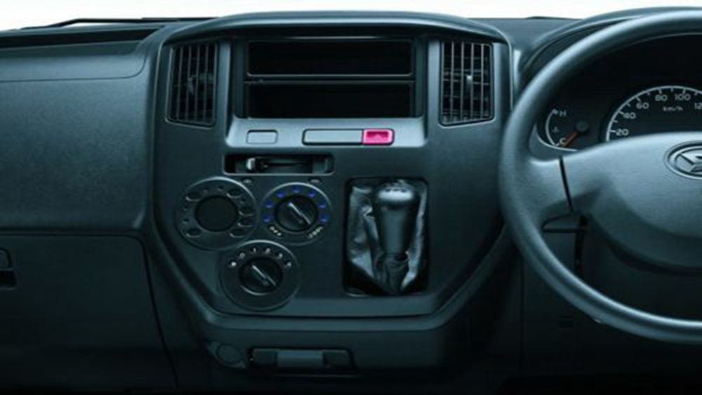 Daihatsu Gran Max MB 2019 Interior 004