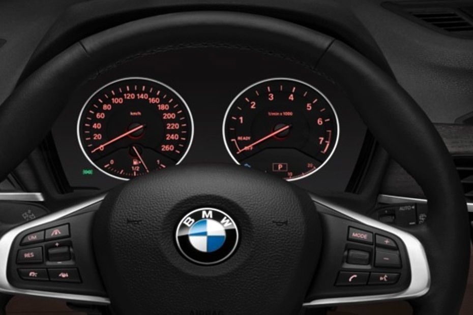 BMW X1 2019 Interior 003
