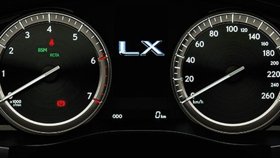 Lexus LX 2019 Interior 002
