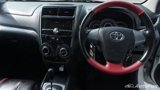 Toyota Avanza Veloz 1.3 MT Interior 007
