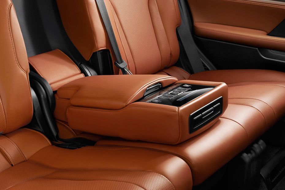 Lexus LX 2019 Interior 005