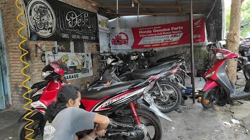 De-K Autoreparation Motorcycle Garage & Service-01