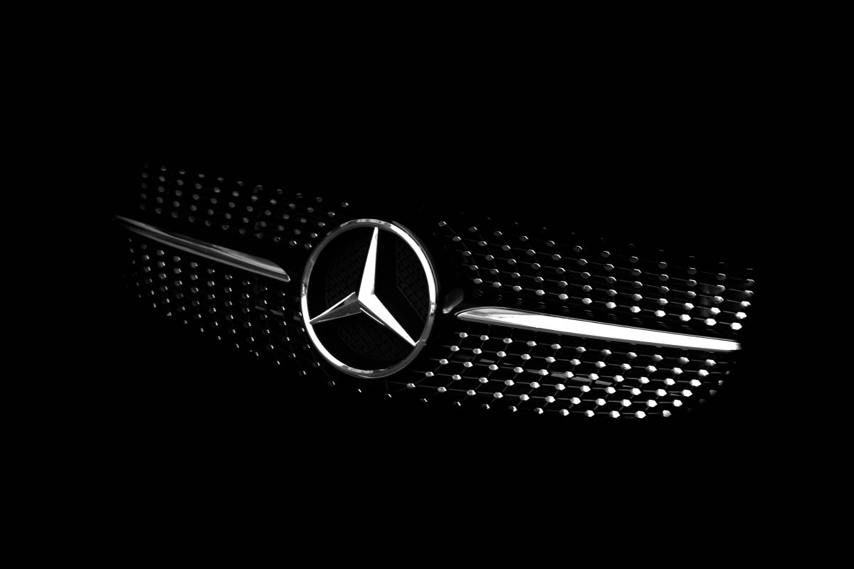 Mercedes-Benz AG Resmi Tunjuk Inchcape dan Indomobil Sebagai Distributor di Indonesia 01