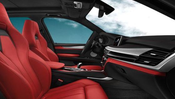BMW X5 M 2019 Interior 009