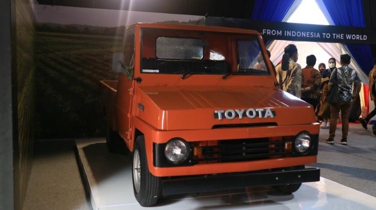 Wow,  Harga Toyota Kijang Saat Pertama Kali Diluncurkan Ternyata Cuma Rp1,3 Juta