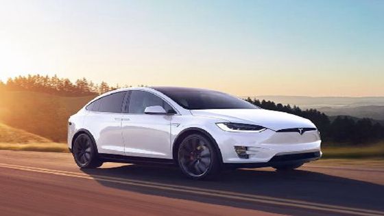 Tesla Model X 2019 Eksterior 004