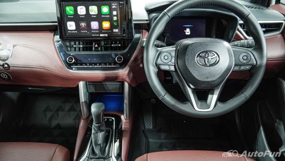 Toyota Corolla Cross Hybrid Interior 006