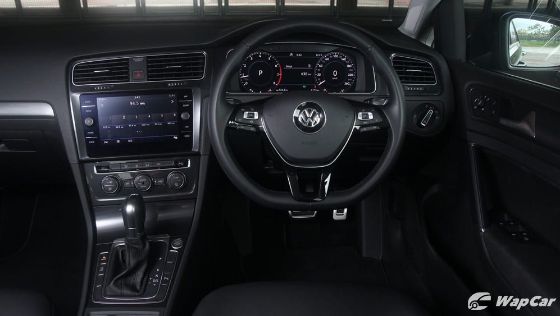 Volkswagen Golf 2019 Interior 002
