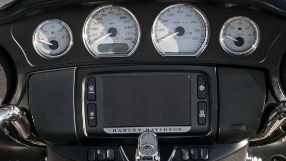2021 Harley Davidson Street Glide Standard Eksterior 004