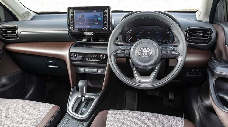 Toyota Yaris Cross 2021, Bukan Sekedar Yaris yang Ditinggikan!