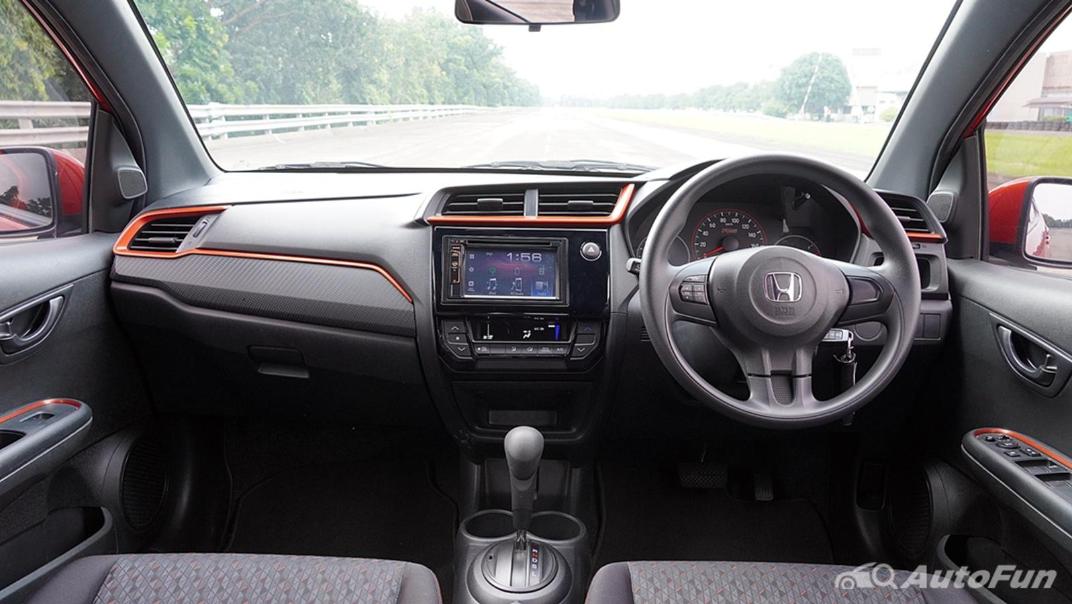 Honda Brio RS CVT Interior 001