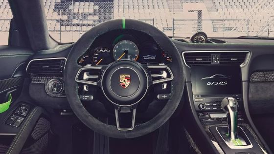 Porsche 911 2019 Interior 009