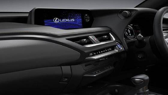 Lexus UX 2019 Interior 004