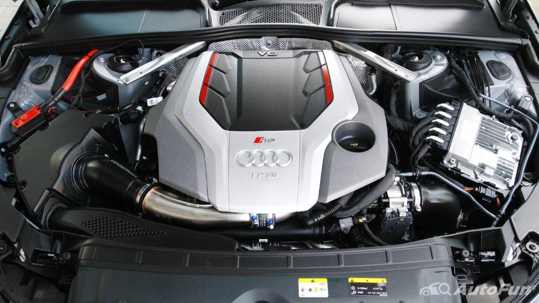 2021 Audi RS 4 Avant Lainnya 001