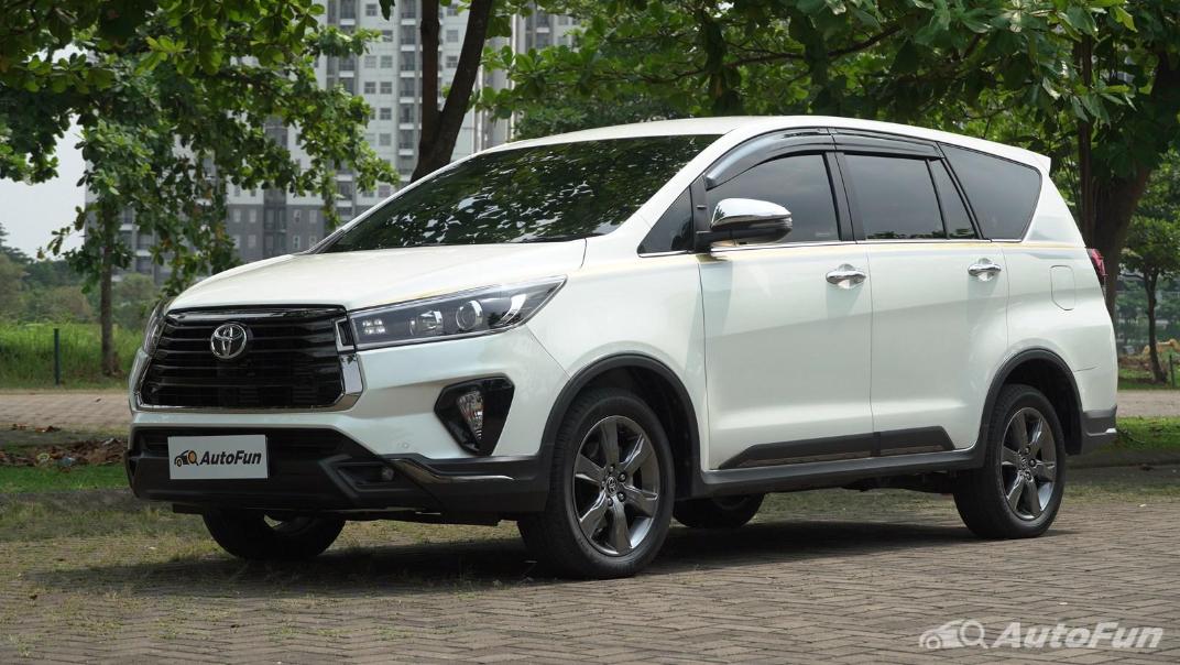 2021 Toyota Kijang Innova Eksterior 001