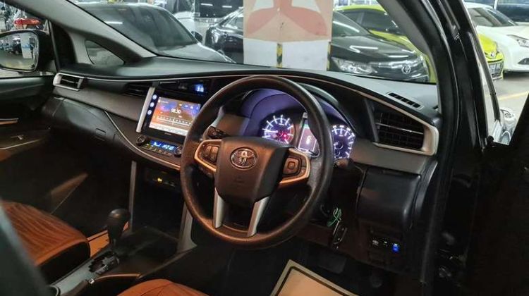 Rp290 Jutaan, Toyota Kijang Innova Diesel 2016 Masih Lebih Menarik dari Veloz 2022?