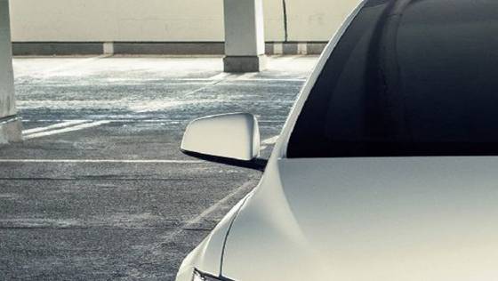 Tesla Model X 2019 Eksterior 011