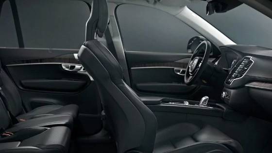 Volvo XC90 2019 Interior 010