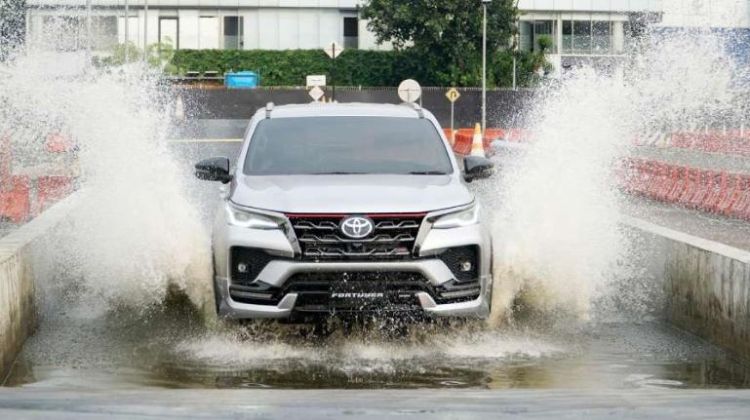 Harga Toyota Fortuner Diskon PPNBM, Siap Rebut Pasar Mitsubishi Pajero Sport dan Isuzu MU-X