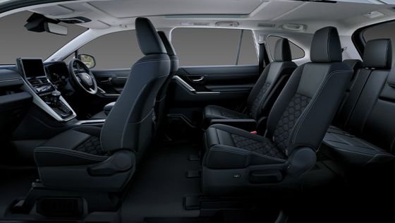 Toyota Kijang Innova Zenix 2023 Public Interior 007
