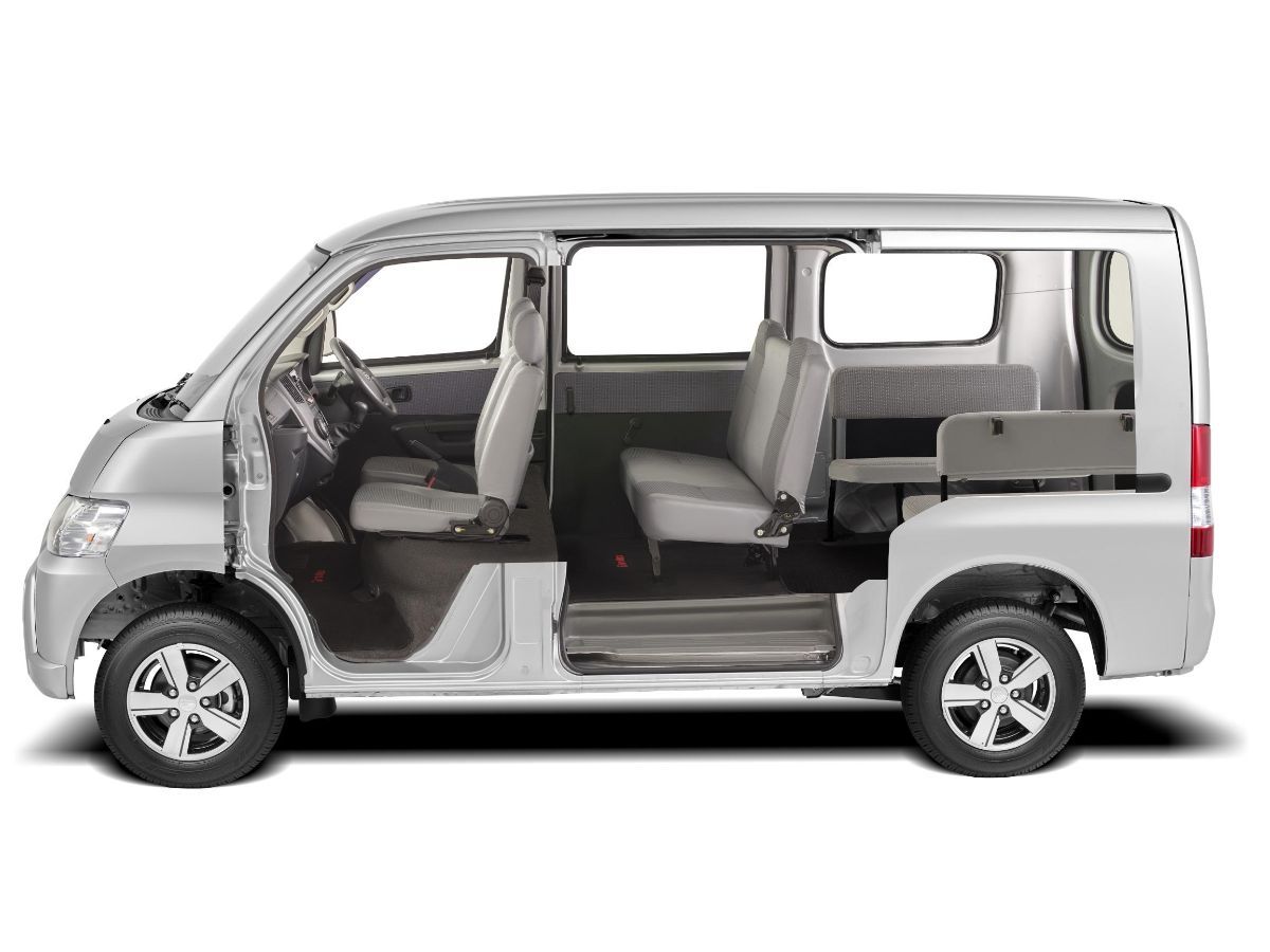 Harga Lebih Terjangkau, Daihatsu Gran Max 1.5 Apakah Mampu Ungguli Luxio Soal Fitur? 05