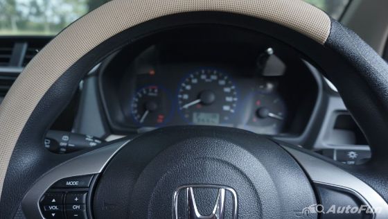 Honda Mobilio E CVT Interior 005