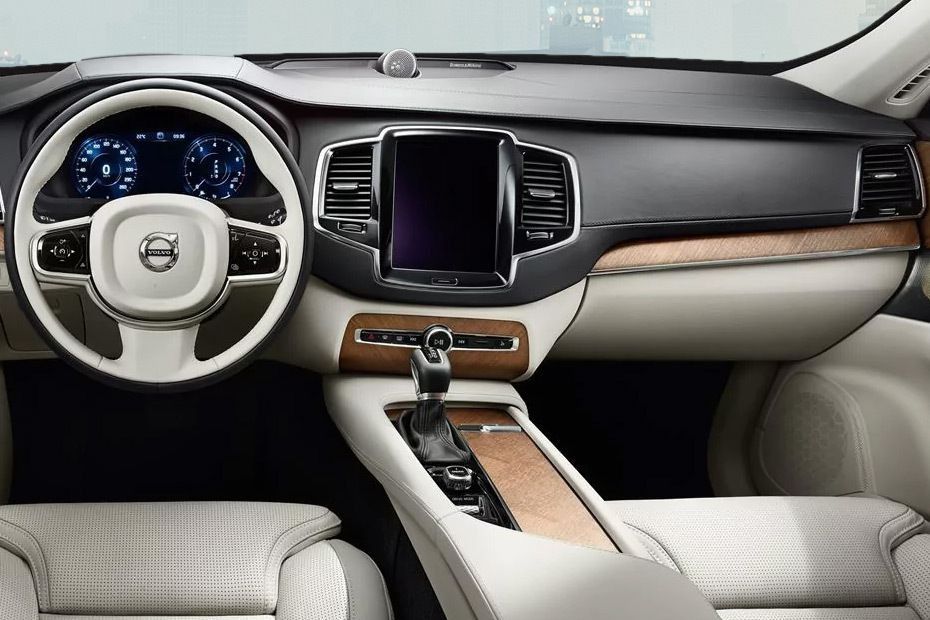 Volvo XC90 2019 Interior 001