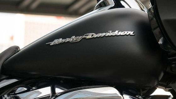 2021 Harley Davidson Road Glide Standard Eksterior 003